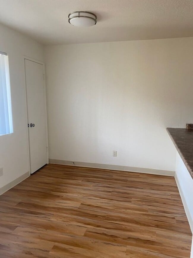Photo - Oakwood Village Apartments Unit Boo1025-2 bdrm upstairs