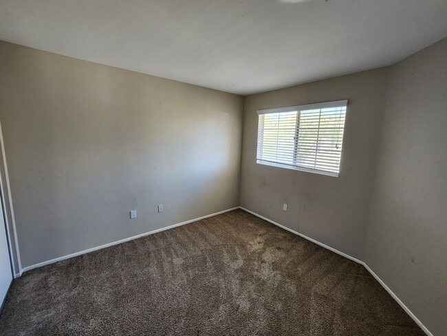 Photo - 4 Bedroom House in Eastlake - Championship Classics Community