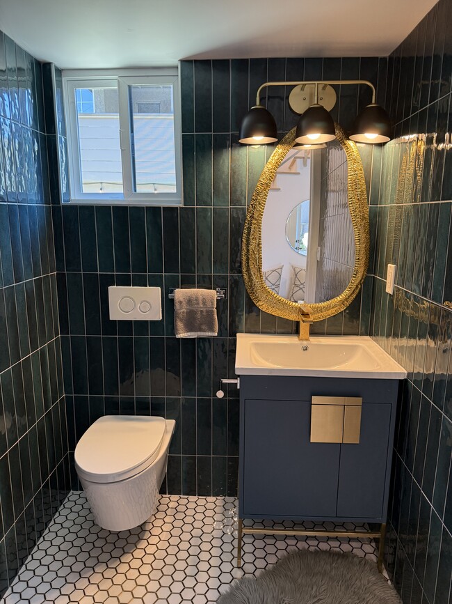 Photo - 10351 Keswick Ave