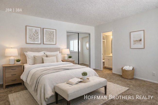 Photo - 22321 Victory Blvd