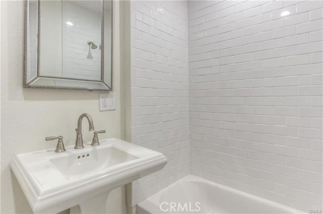 Photo - 1925 N Screenland Dr