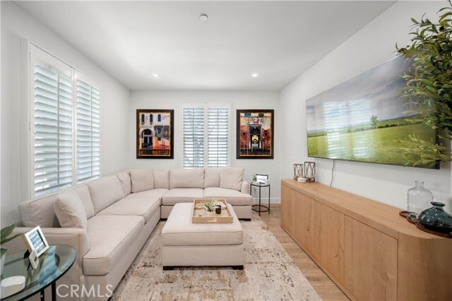 Photo - 64 Greenhouse