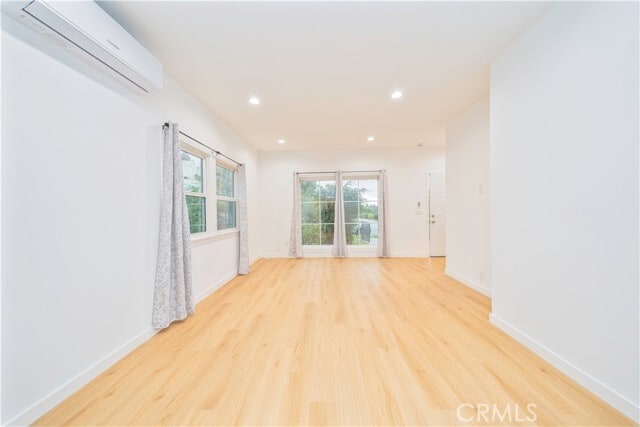 Building Photo - 1253 Del Rey Ave