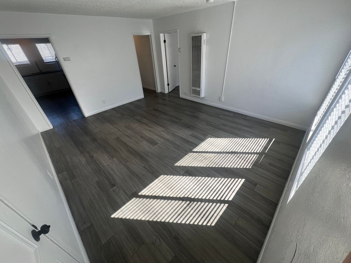 Floor Plan - 2BD/1BA