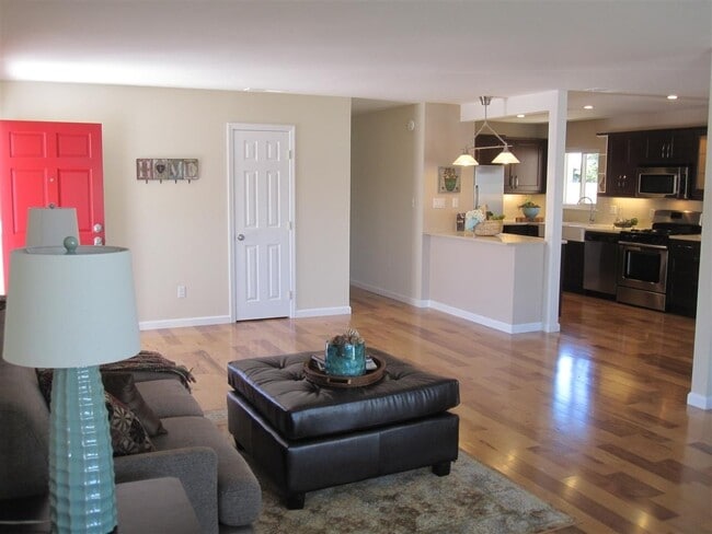 Photo - Lovely 3 bedroom home with an open floor plan