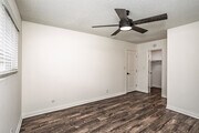 2BR, 1.5BA - 1,000SF - First Bedroom - Brentwood Apartments