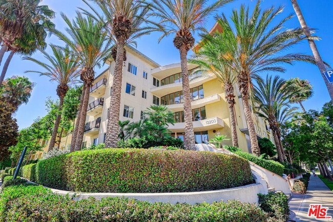 Photo - 13200 Pacific Promenade Condo Unit 415