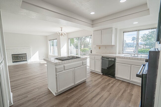 Photo - Charming Castaic Home