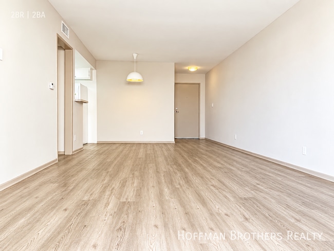 Photo - 3130 Bagley Ave Unit 209
