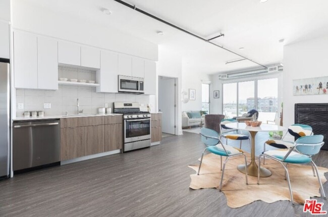 Photo - 4210 Del Rey Ave Unit 510