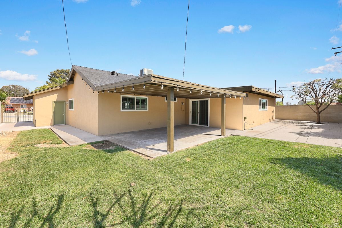 Photo - 1641 N Maywood Ave
