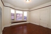 Photo - RIV3907 Unit 1