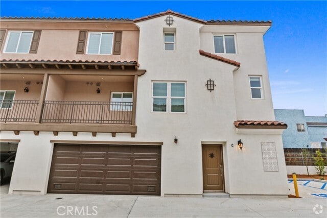 Building Photo - 13268 Ramona Blvd Rental
