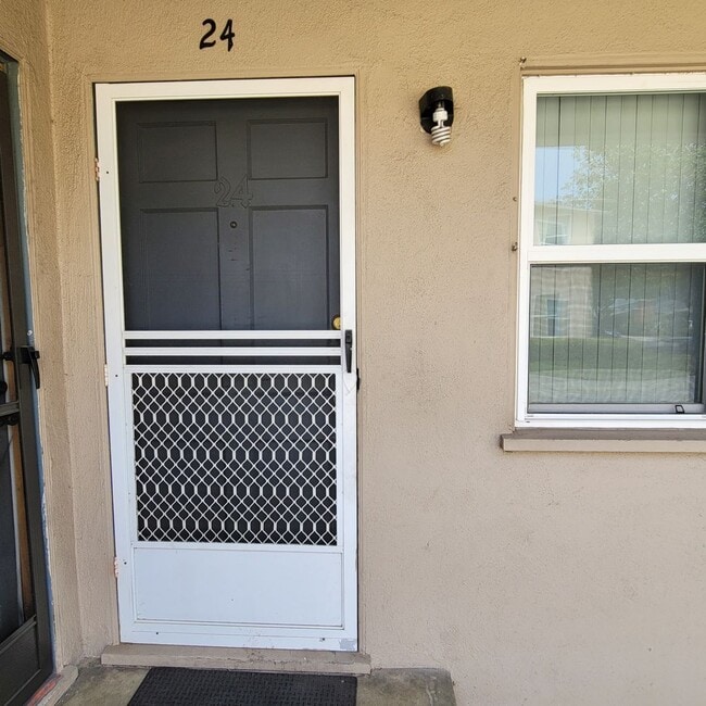 Photo - Nice ground floor 2 bdrm midtown Ventura Apt. $2400