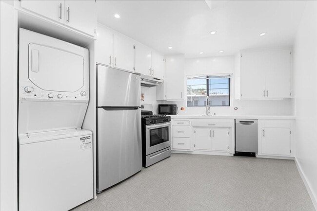 Photo - 1739 Washington Way Unit 04