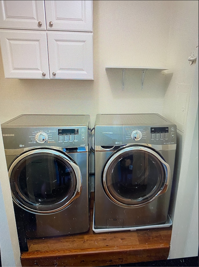 Upstairs Washer and Dryer included next to bedrooms - 10460 Caminito Sulmona Townhome