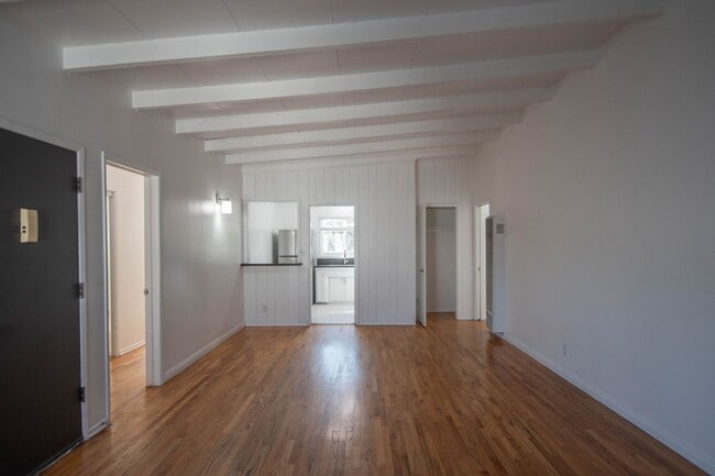 Photo - 4924 Tujunga Ave Unit 06