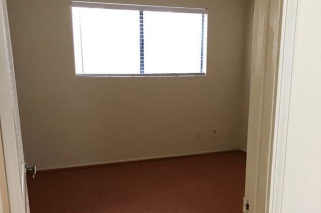 Photo - 10521 National Blvd Unit 106