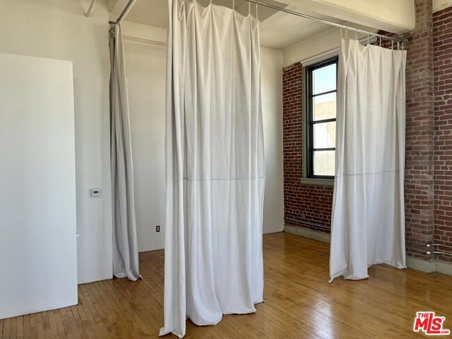 Photo - 1850 Industrial St Unit 504