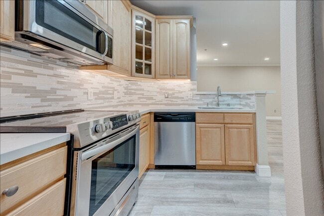 Building Photo - 3850 Elijah Ct