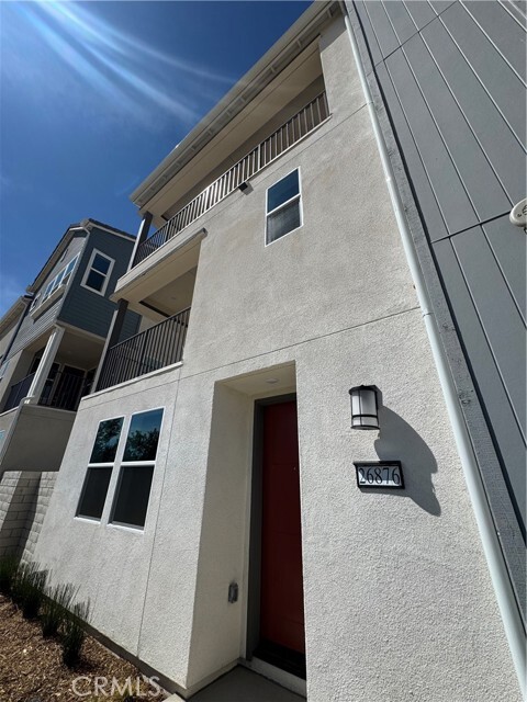 Building Photo - 26876 Rugged Rdg Ln