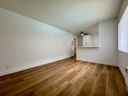 Photo - 1230 W 29th St Unit Spacious Furnished 1B1B