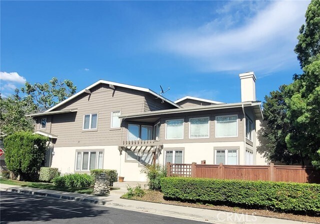 Photo - 2764 Heritage Dr