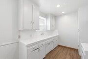 Photo - 20610 Hartland St