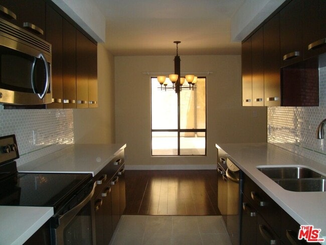 Photo - 1730 Camino Palmero St Unit 108