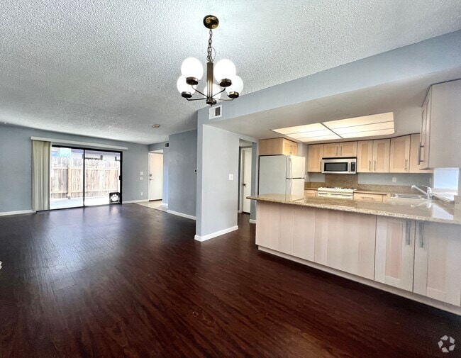 Building Photo - 17057 S Vermont Ave Rental