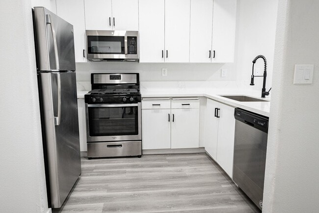 Photo - 2820 Sawtelle Blvd
