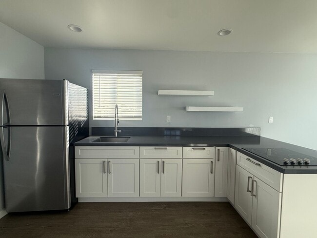 Building Photo - BF Bell Ct Unit 6648-B