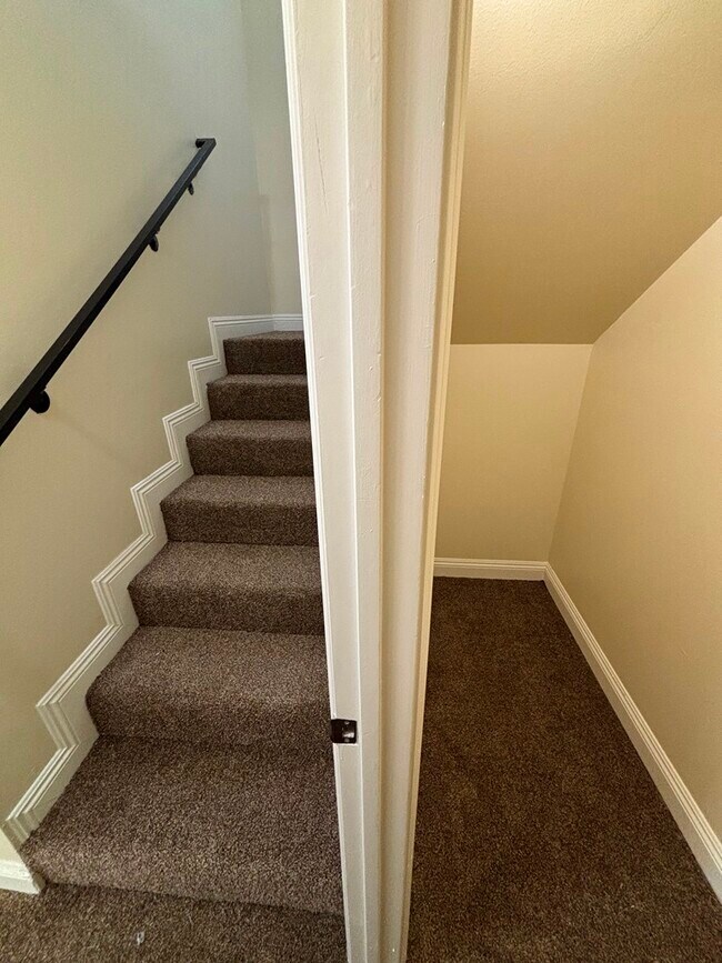 Photo - 324 W 77th St