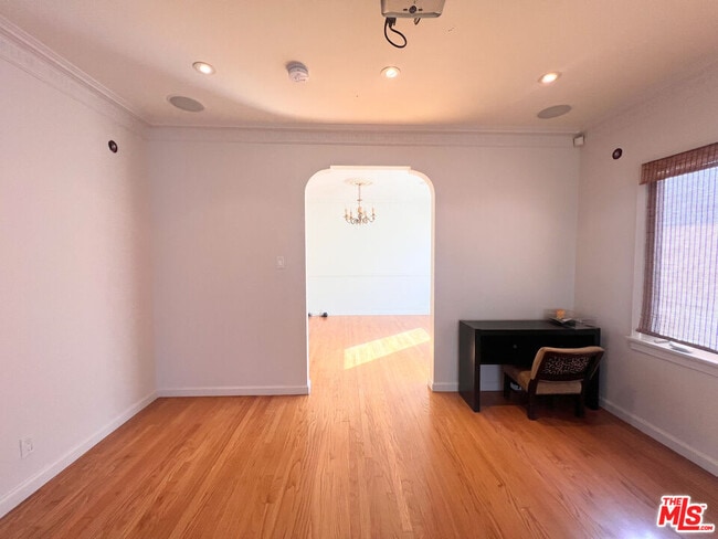 Photo - 2652 S Bedford St