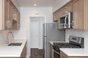1BR, 1BA - 540SF - Kitchen - 830-842 Elm Ave Apartments