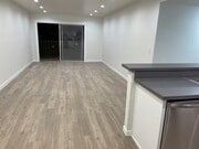 Photo - 1517 E Garfield Ave Unit 60