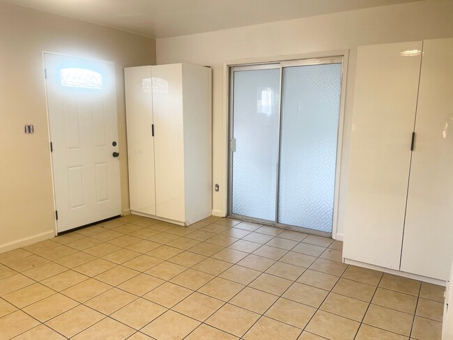 Photo - 4732 Cereza St