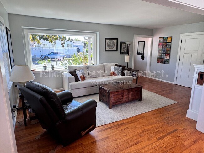 Photo - 517 Valmore Ave