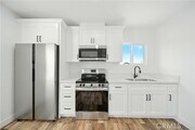 Photo - 521 W 78th St Townhome