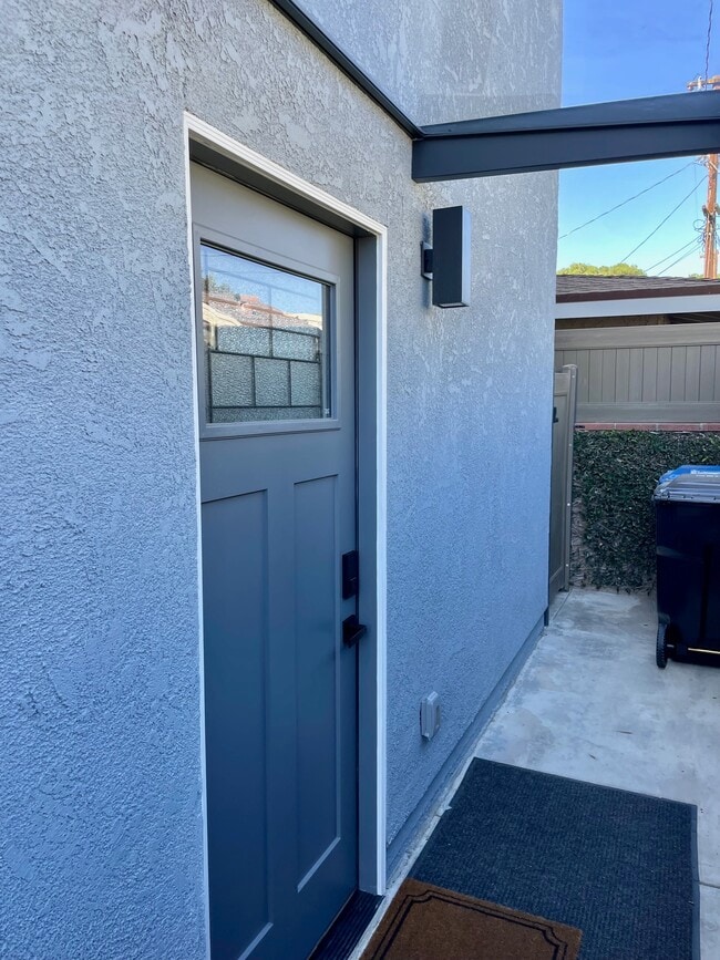 Photo - 1850 Lees Ave Unit A