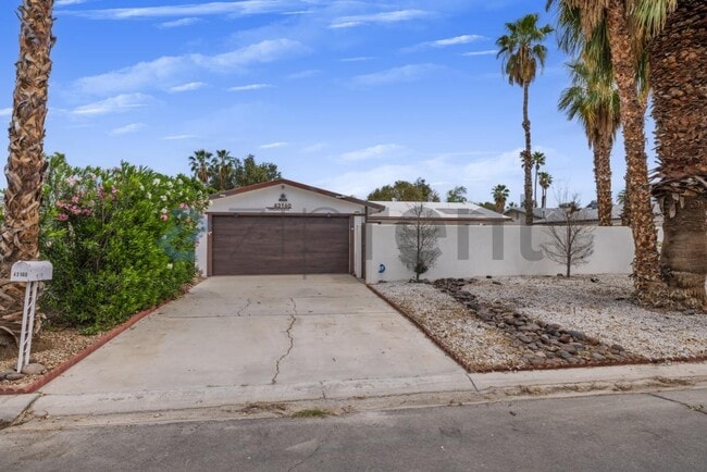 Photo - 43160 Virginia Ave