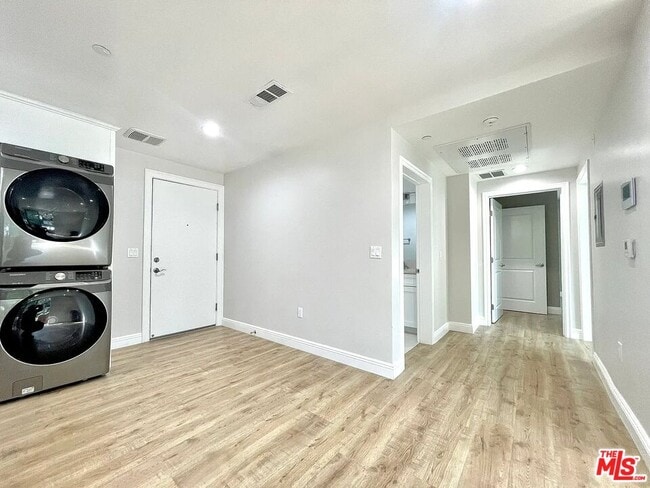 Photo - 11753 Iowa Ave Unit 103