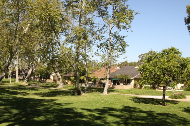 Building Photo - 5146 Maple