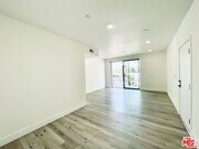 Photo - 14612 Calvert St Unit 202