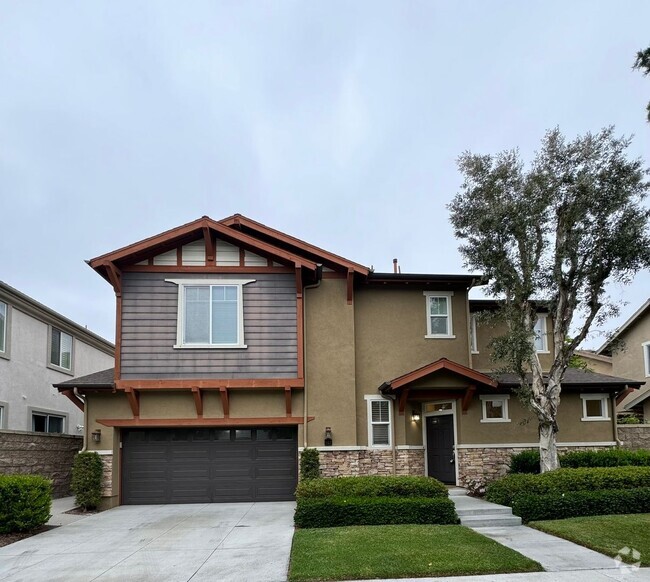 Building Photo - Modern 3 Bed | 2.5 Bath Home in Tustin Field