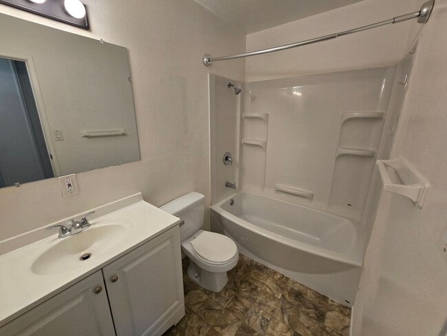 Photo - Charming Clairemont Home | 1641 sq ft | 2 ...