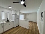 Photo - 1230 W 29th St Unit Spacious Furnished 1B1B