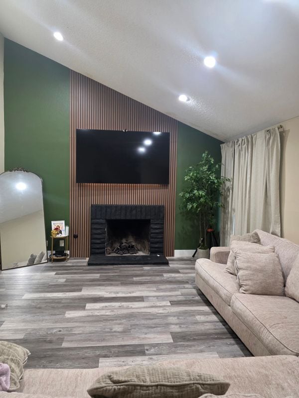Photo - 44123 Sancroft Ave