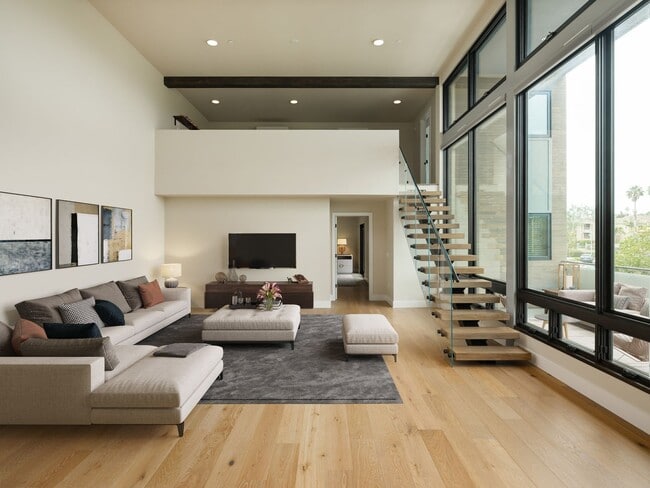 Photo - 2677 State St Unit 204