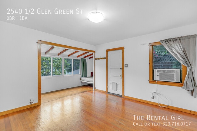 2540 1/2 Glen Green St- - 2540 1/2 Glen Green St-